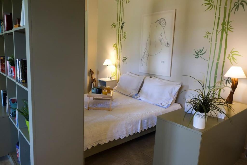 Apartment With Garden In Thessaloniki. エクステリア 写真