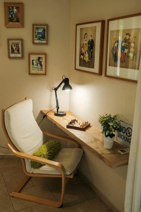Apartment With Garden In Thessaloniki. エクステリア 写真